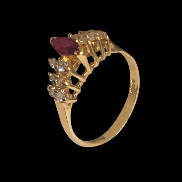 https://www.wilianjoyeria.com/1175-large_default/anillo-de-mujer-en-oro-14k-con-diamantes-y-rubies.jpg